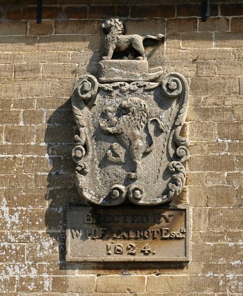 File:Talbot arms on Lacock school - geograph.org.uk - 1334492.jpg