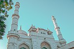 Thumbnail for File:Teele Wali Masjid, Lucknow.jpg