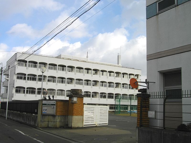 File:Tokiwagi Gakuen High School.JPG