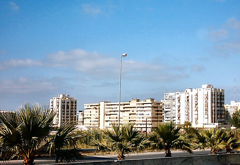 File:Vista da Costa de Caparica.jpg