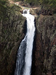 Wallaman falls