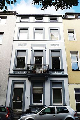 Wallstraße 9