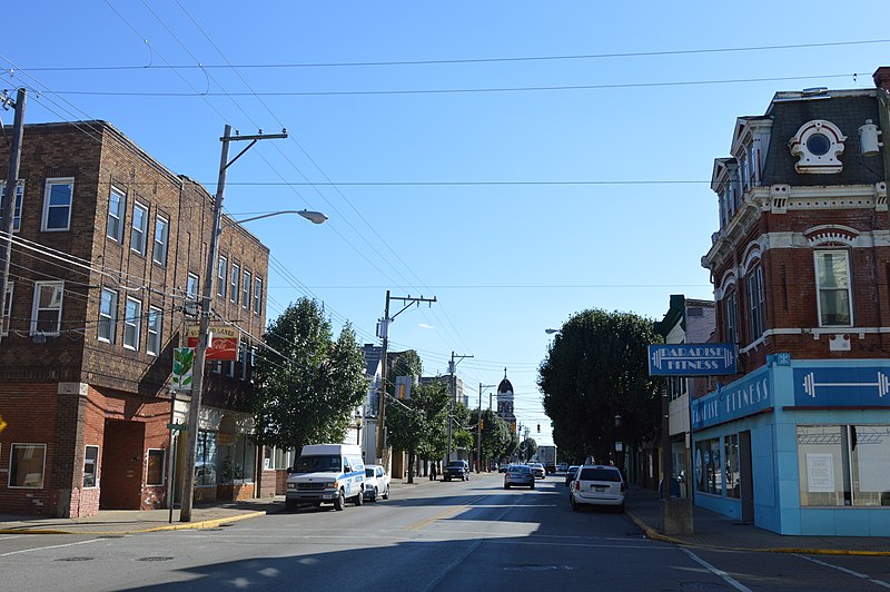 File:Walnut and Vine in Elmwood Place, looking southwest.jpg