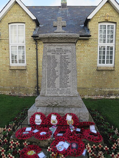 File:War memorial, Warboys - geograph.org.uk - 6004160.jpg