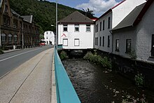 Im engen Kerbtal der Verse, hier in Eveking, nutzte man jeden Raum zur Bebauung aus.