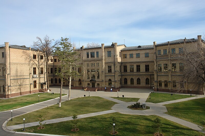 Ficheiro:Westminster International University in Tashkent.jpg
