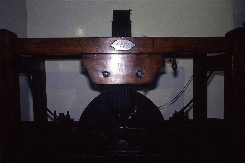 File:Woolrich generator of 1844, Museum of Science & Industry, Birmingham 21.1.1995 Scans135 (11634576376).jpg