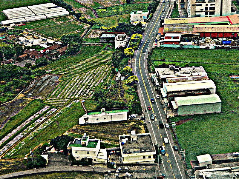 File:俯瞰海山路一段 Overlook Haishan Rd., Sec.1 - panoramio.jpg