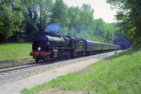 Image: 1618 and train leave Sharpthorne Tunnel, 1992   geograph.org.uk   1652832