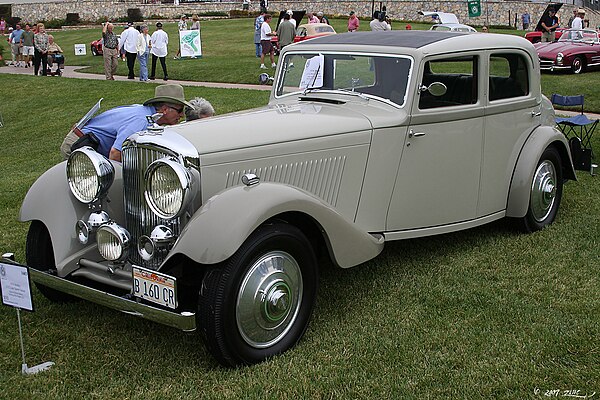 A 1934 Bentley with opening above the driver's compartment resembling the modern Sunroof