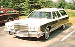 Thumbnail for File:1977 Chrysler Town &amp; Country.jpg