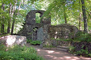 Kloster Altzella: Geschichtlicher Überblick, Mittelalterliche Bauten rund um den Kreuzgang, Mittelalterliche Architektur jenseits der Klausur