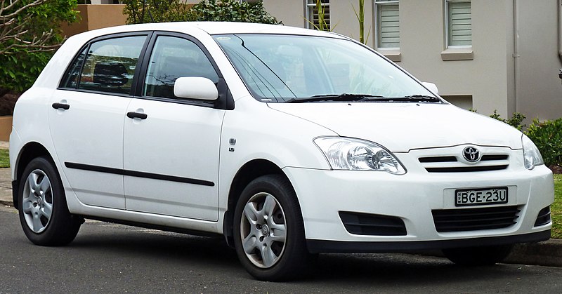 File:2004-2007 Toyota Corolla (ZZE122R 5Y) Ascent 5-door hatchback 08.jpg