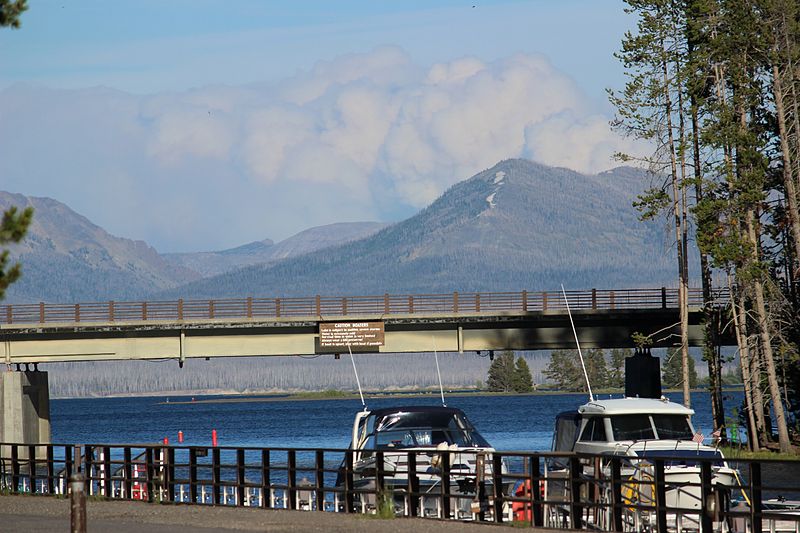 File:2014 Yellowstone Lake 33.JPG