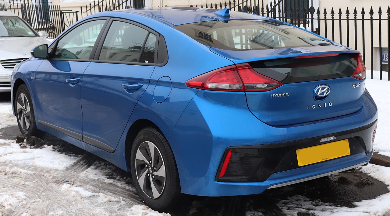 Image of 2018 Hyundai Ioniq SE HEV S-A 1.6 Rear