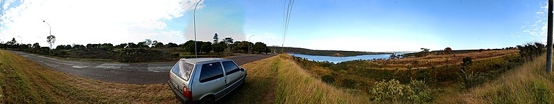 File:360º perto da barragem - panoramio.jpg