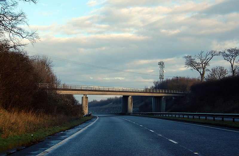 File:A15 Bridge and communications mast - geograph.org.uk - 3793038.jpg