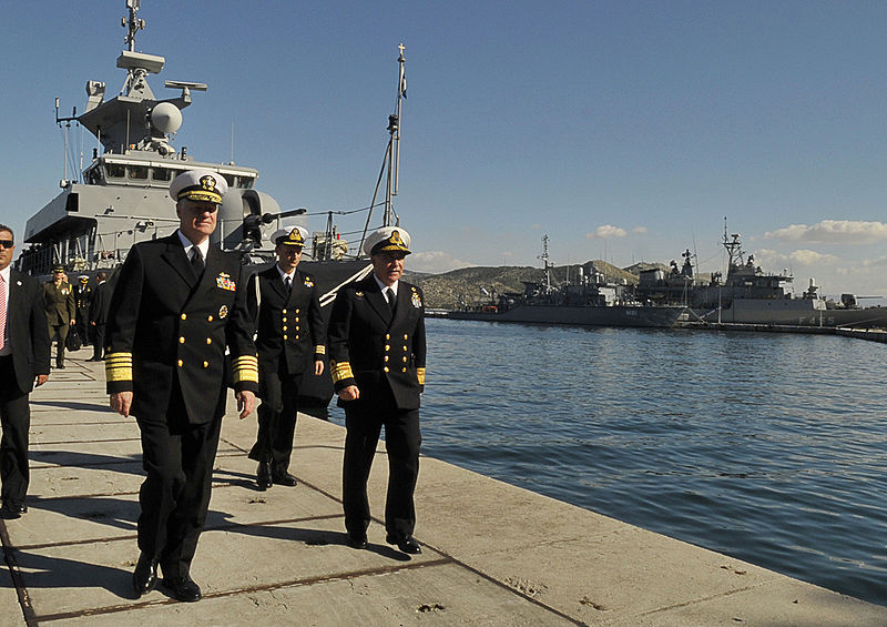 File:Adm Gary Roughead at Amphiali-157.jpg