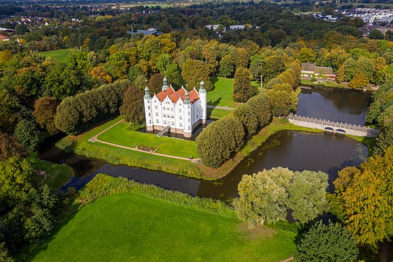 Schloss Ahrendsburg