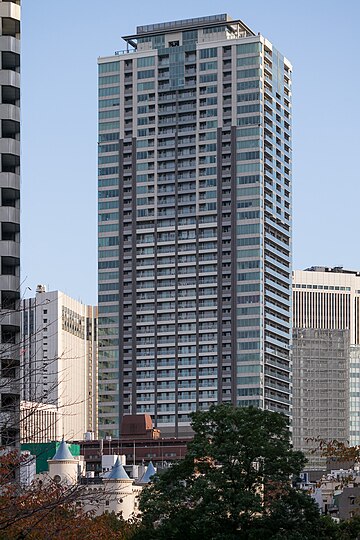 File:Akasaka-Tower-Residence-01.jpg