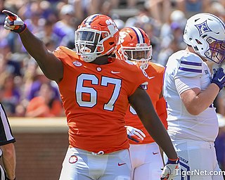 Albert Huggins American football defensive tackle