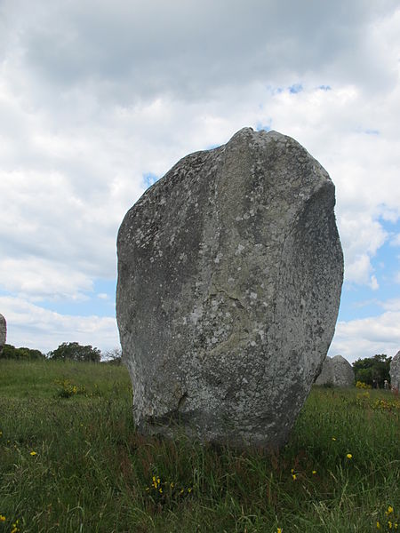 File:Alignement du Ménec Mai 2013 04.JPG