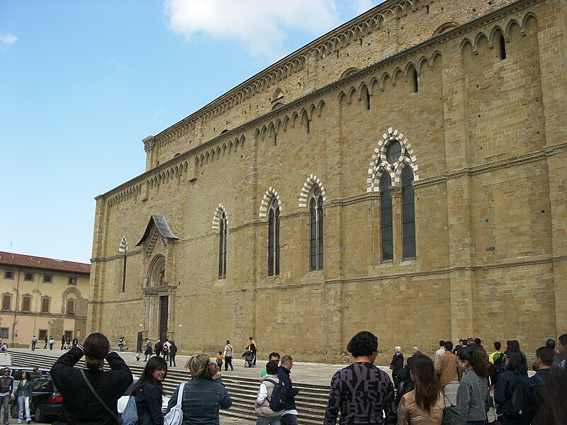 File:Arezzo - Cattedrale dei Santi Pietro e Donato - 001.JPG