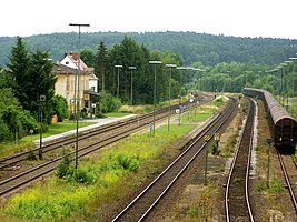 Der Bahnhof Irrenlohe, Blickrichtung Schwandorf