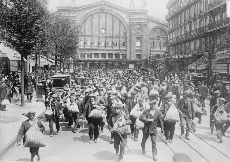 File:Bain News Service, Belgian Reservists leaving Gare de l'Est, 1914 - Library of Congress.tif