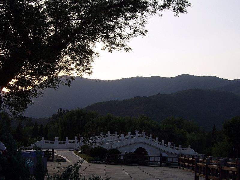 File:Beijing Botanical Garden sunset.jpg