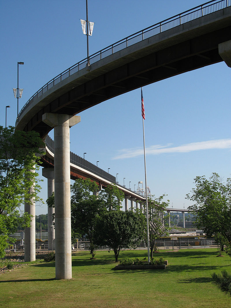 Big Dam Bridge 2.jpg