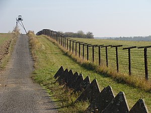 Border Fence Cizov CzechRep.JPG