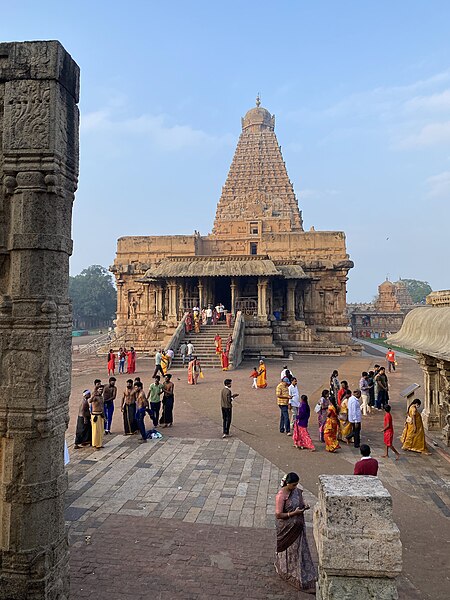 File:Brihadisvara Temple - Thanjavur peruvudaiyar kovil ttkcvrvb122k23iph (234).jpg