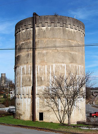 Church Street Bulls-Gap-Water-Tower.jpg