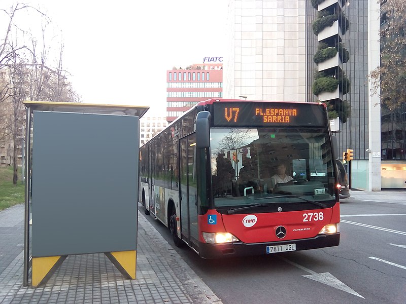 File:Bus V7 Barcelona.jpg