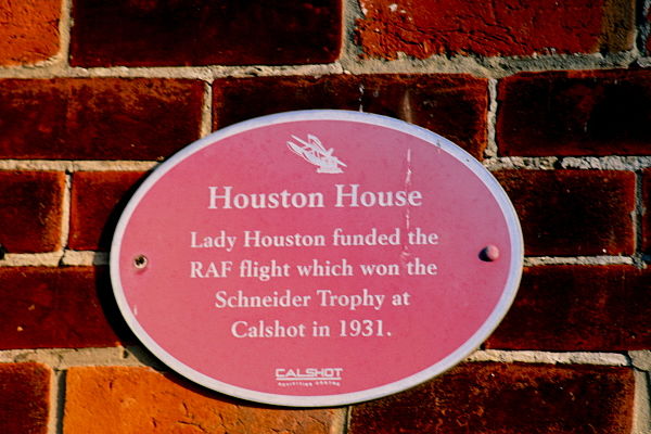 Plaque commemorating Lady Houston's funding for the 1931 RAF Schneider Trophy team.