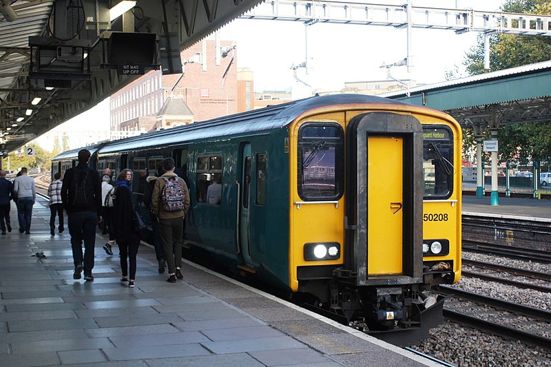 File:Casnewydd - Keolis Amey 150208 (lliwiau Arriva).JPG