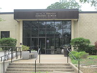 Cecil E. Peeples Academic Center Cecil E. Peeples Academic Center, Lon Morris College IMG 3020.JPG