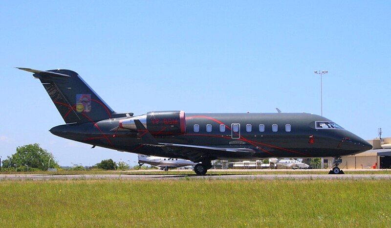 File:Challenger 605 VP-BGM (6871554977).jpg