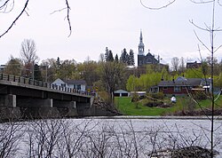 Village de Chapeau