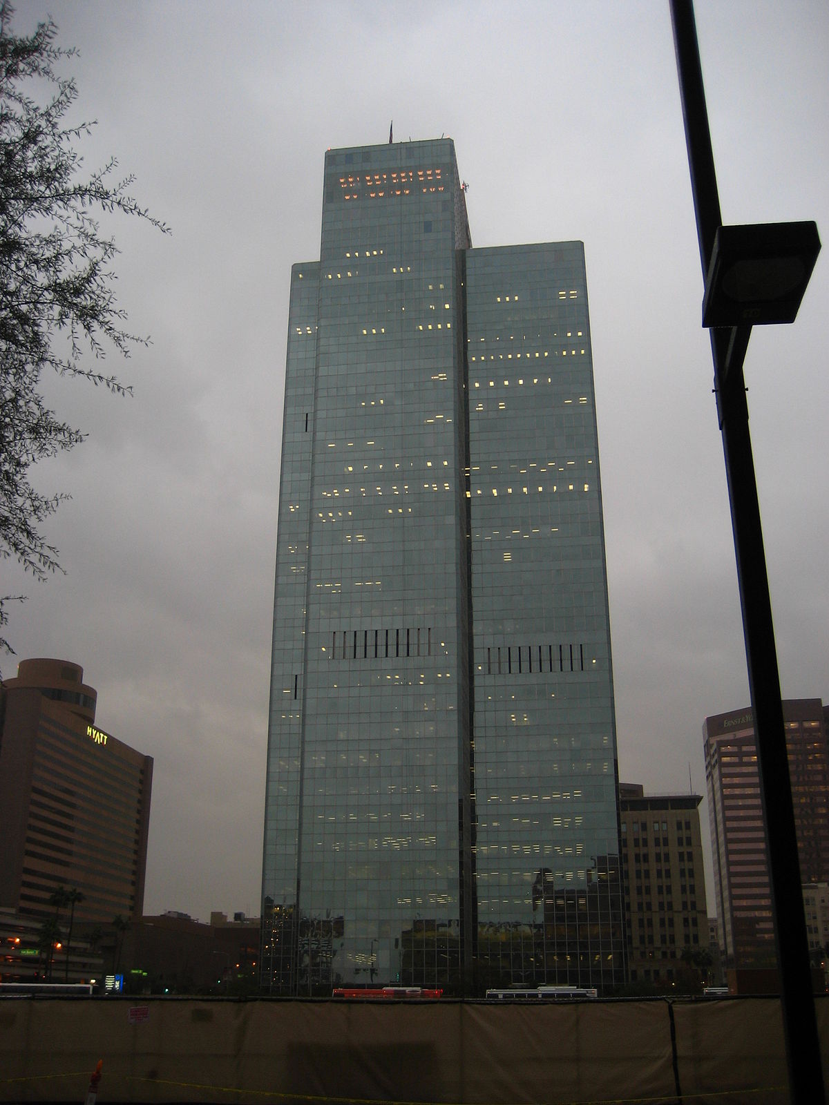 Chase Tower (Phoenix) – Wikipedia, wolna encyklopedia