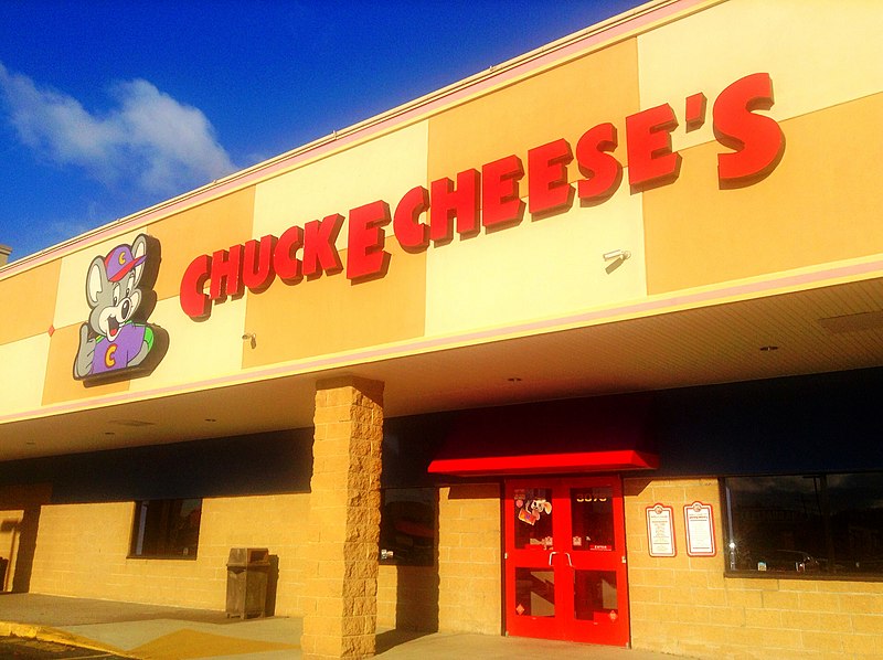 File:Chuck E Cheese's - 13907585523 01.jpg