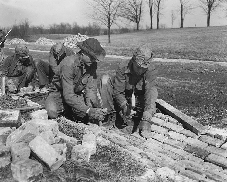 File:Civilian Conservation Corps - NARA - 195832.jpg