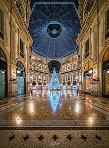 File:Louis Vuitton in Galeria V. Emanuele, Milan, Italy (9471446737).jpg -  Wikipedia