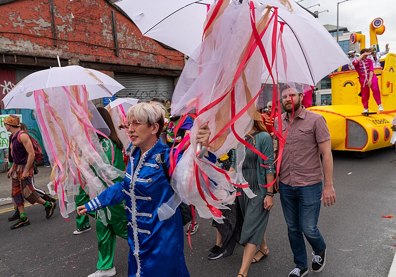 File:DUBLIN LGBTQ PRIDE PARADE 2019 -PHOTOGRAPHED AT CITY QUAY JUNE 29--153694 (48154168112).jpg