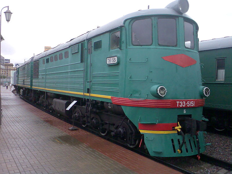 File:Diesel locomotives TE3-5151.jpg