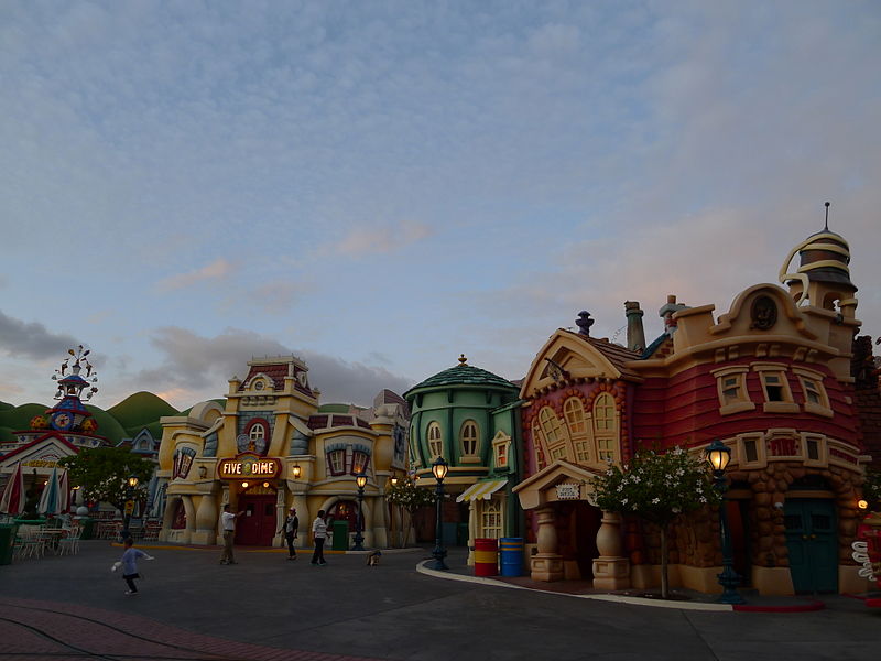 File:Disneyland park - Anaheim Los Angeles California USA (9893852903) (3).jpg