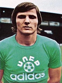 Dominique Bathenay captained PSG in their European debut. Dominique Bathenay en 1974.jpg