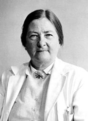 Dorothy Hansine Andersen, first person to identify cystic fibrosis and the first American physician to describe the disease