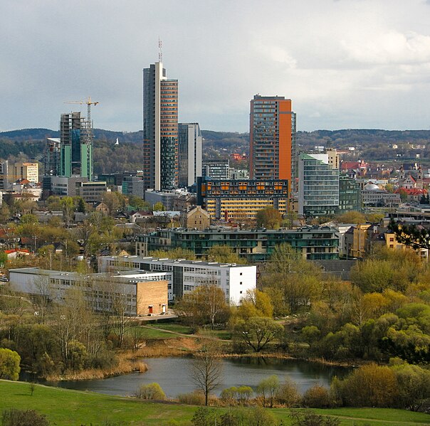 File:Downtown of Vilnius in spring.jpg